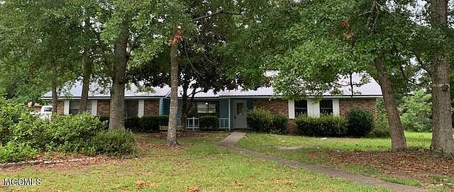 1st image of 3408 Queen Elizabeth Dr