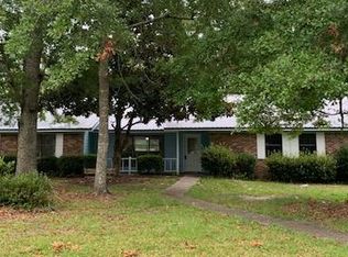 3408 Queen Elizabeth Dr, Ocean Springs, MS 39564
