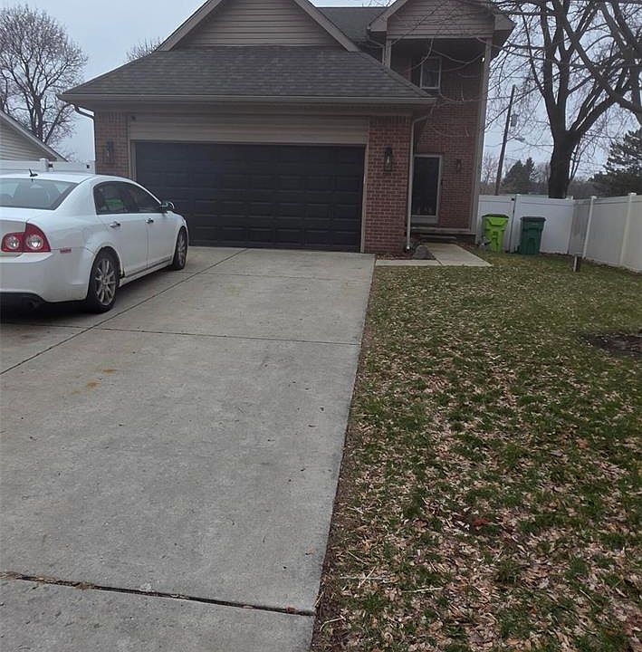 1st image of 61 Narrin St