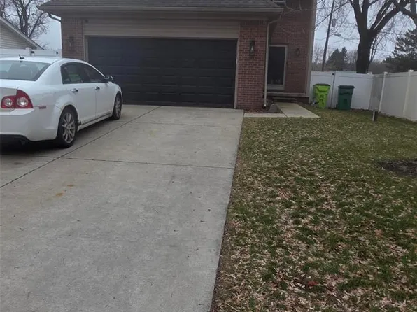 61 Narrin St, Ortonville, MI 48462