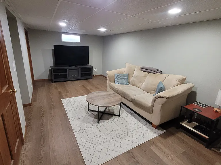 1157 Solon St — Photo 5