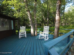 131 Shawnee Dr, Pocono Lake, PA 18347