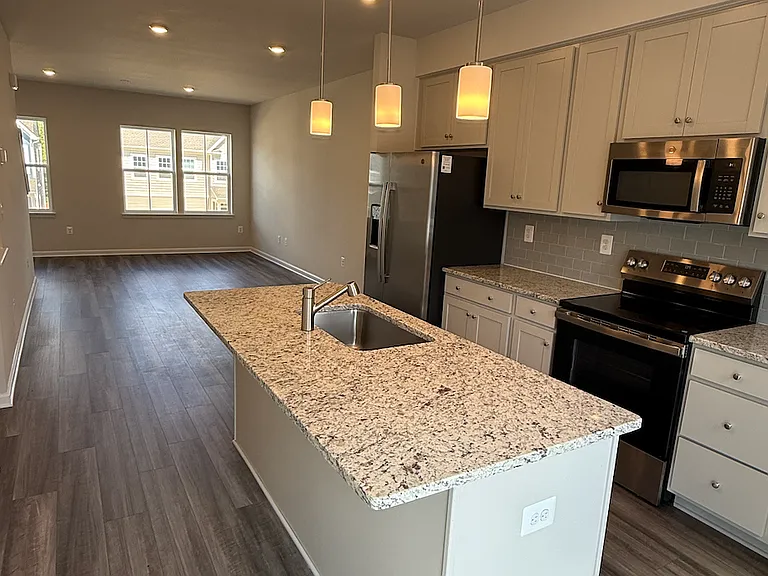 279 Sandy Bottom Cir — Photo 10