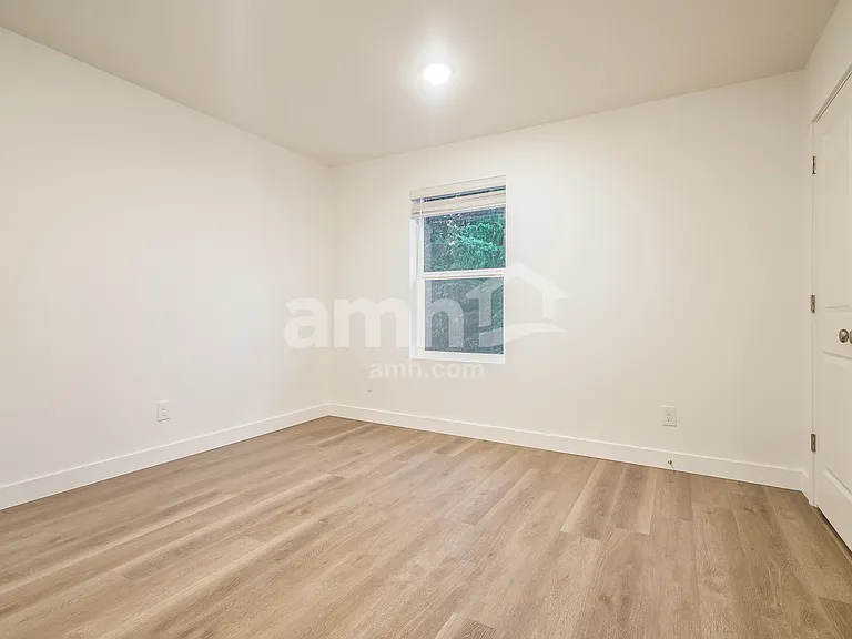 7809 Verona Loop — Photo 13