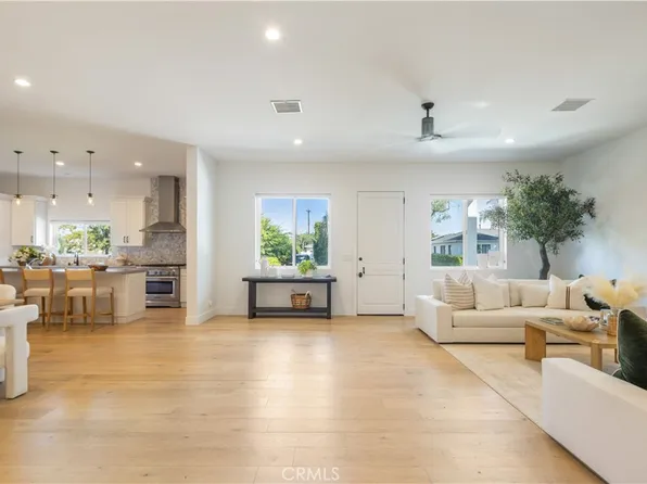 333 Mesa Dr, Costa Mesa, CA 92627