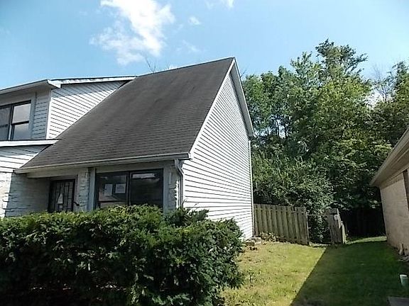 3rd image of 119 Mackinac Ct