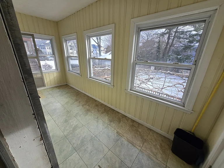 173 School St — Photo 16