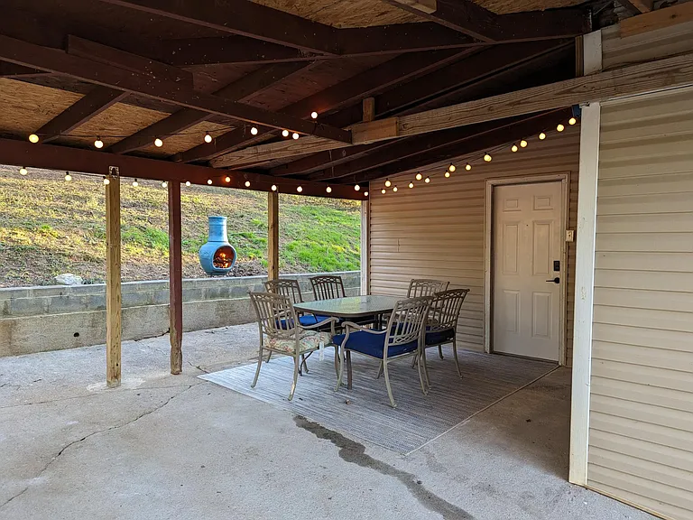 918 Gertrude Ave — Photo 5