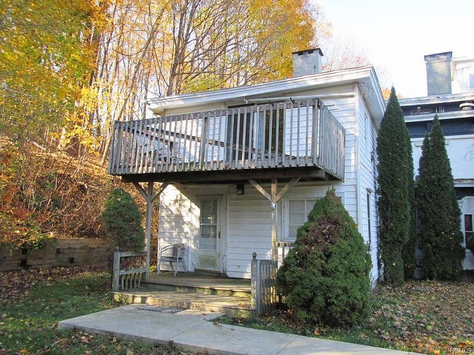 1st image of 90 Glenvue Dr APT 7