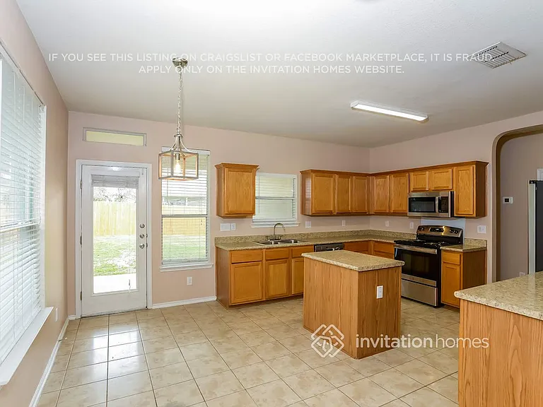6119 Briscoe Leaf — Photo 6