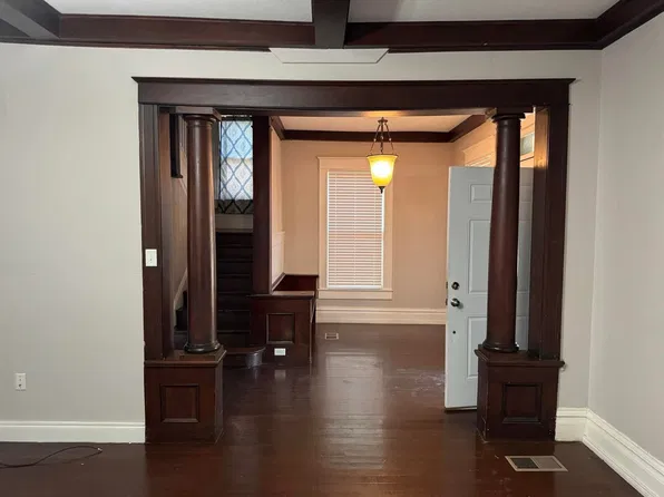 321 N 7th St, De Queen, AR 71832