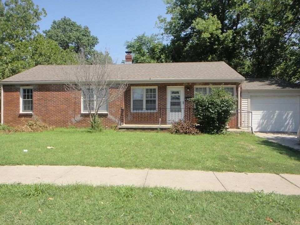 1st image of 2806 W 43rd Ct S