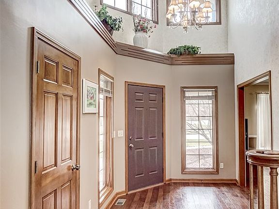 4th image of 10935 Sherrelwood Ct