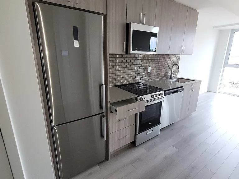 1005 Dundas St E #230 — Photo 2