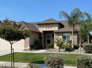 2757 8th Avenue Dr, Kingsburg, CA 93631