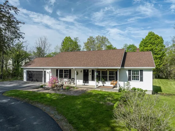 82 Glenbrook Road, Castleton, VT 05735