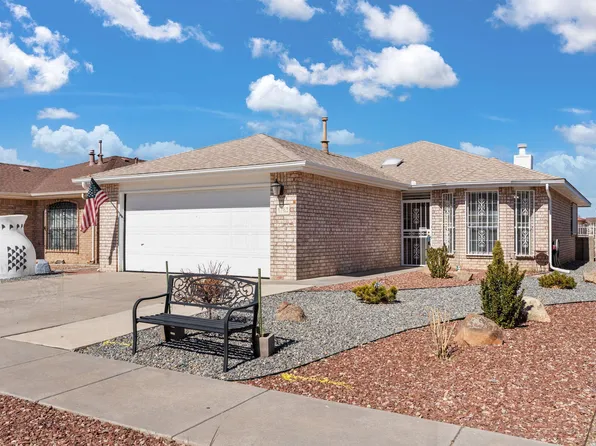 6783 Forest Hills Dr NE, Albuquerque, NM 87109