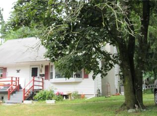 83 Maple Ave, Warwick, NY 10990