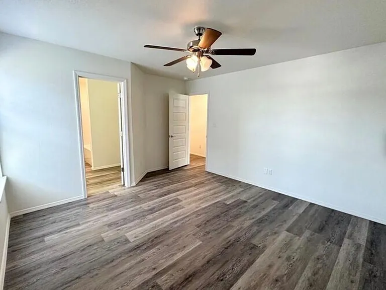 4223 W Santa Fe Street — Photo 11