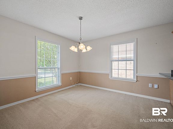 5th image of 7701 Avery Ln