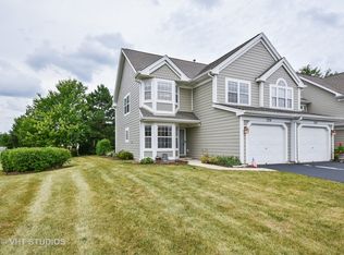 739 Kingsbridge Dr, Carol Stream, IL 60188