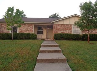 6925 Quail Run, Watauga, TX 76148