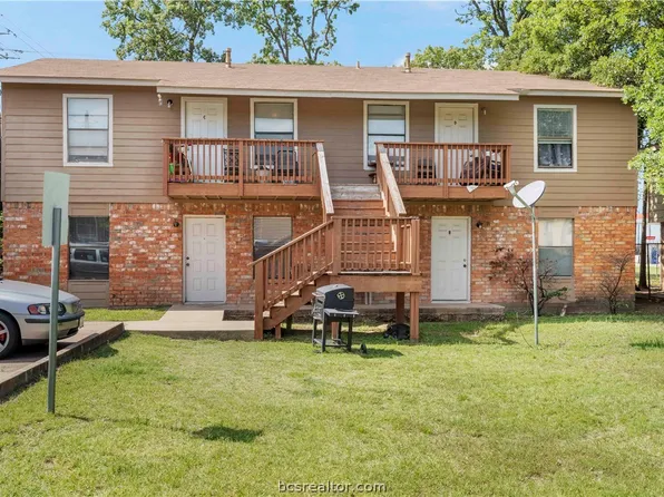 704 Navidad St, Bryan, TX 77801