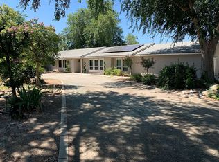 10825 N Purdue Ave, Clovis, CA