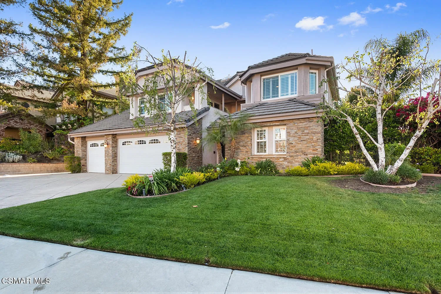 5 bed, 3.5 bath, 3442 sqft, $9,000 — Photo 1