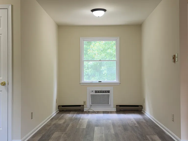 303 Green St #2 — Photo 25