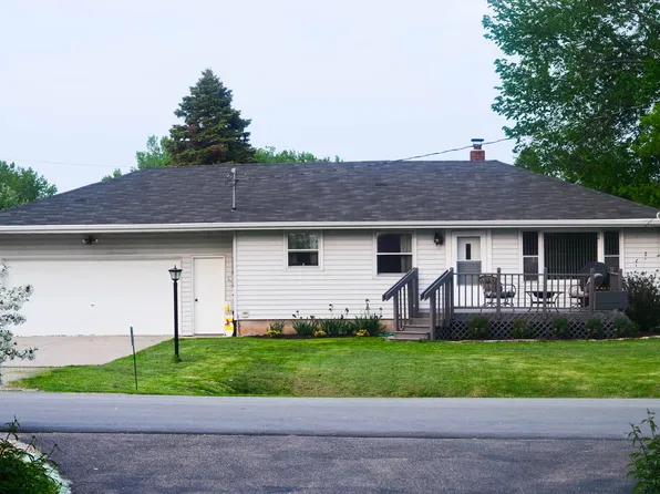 N7588 Lower Cliff Rd, Sherwood, WI 54169
