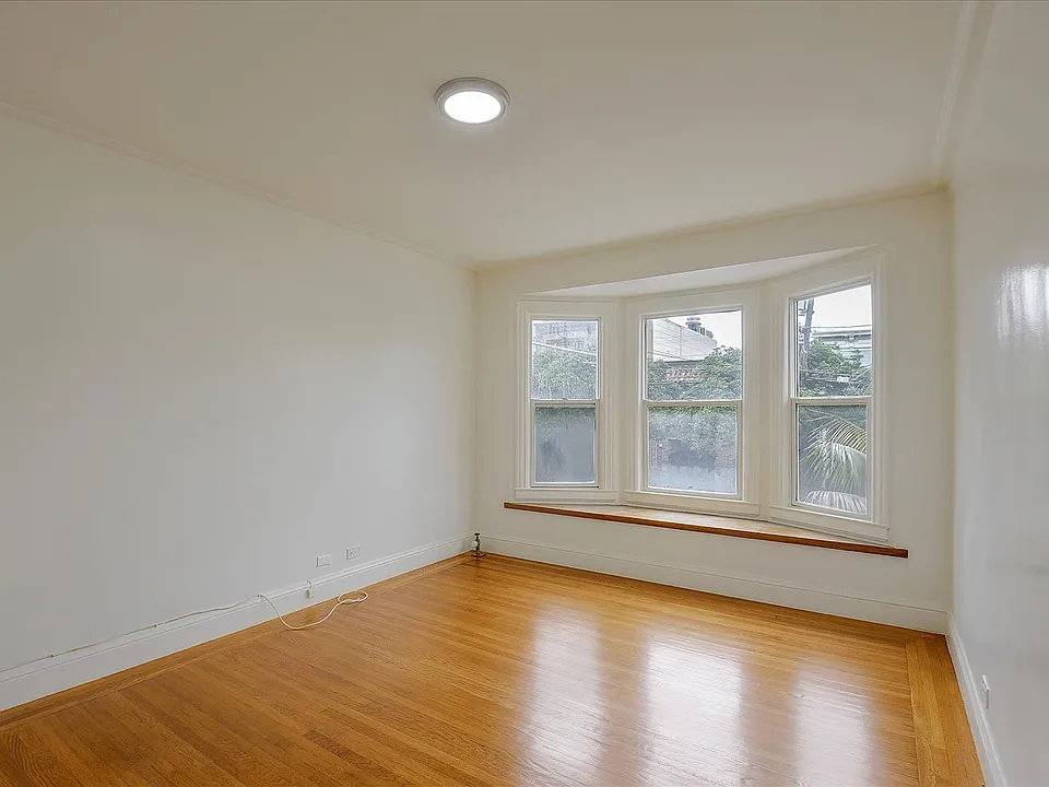 334 Noe St #929R