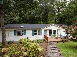 11 Vehorn Rd, Fairview, NC 28730