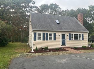 49 Burnham St, Marstons Mills, MA 02648