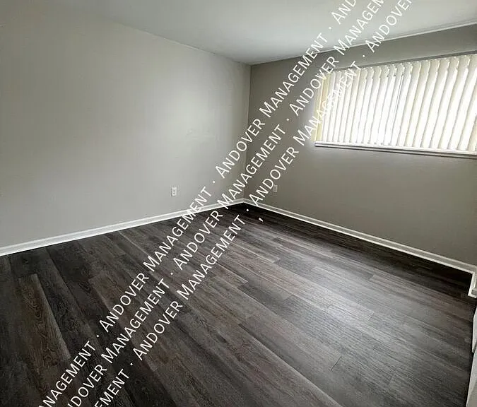330 S Drake Rd #M-07 — Photo 10