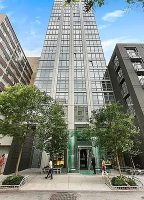 Rented by Douglas Elliman | media 16