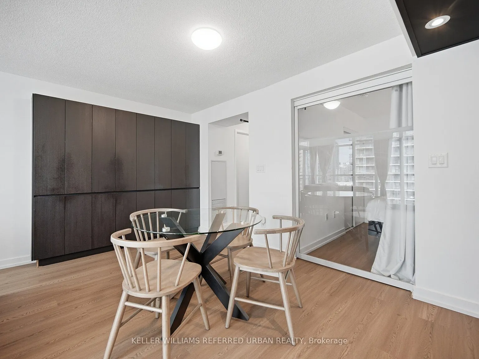 2 bed, $2,950 — Photo 4