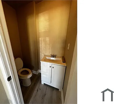 3621 Winnie St — Photo 4