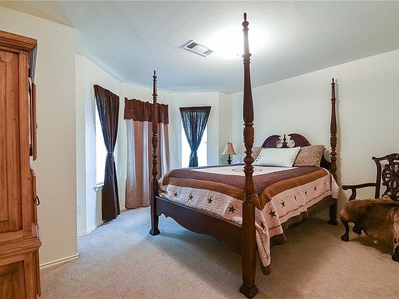 4th image of 5717 Lionfish Way