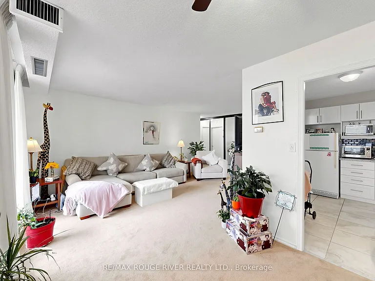 92 Church St S #1106 — Photo 11