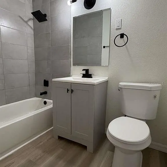 21988 Cellini Ave — Photo 17