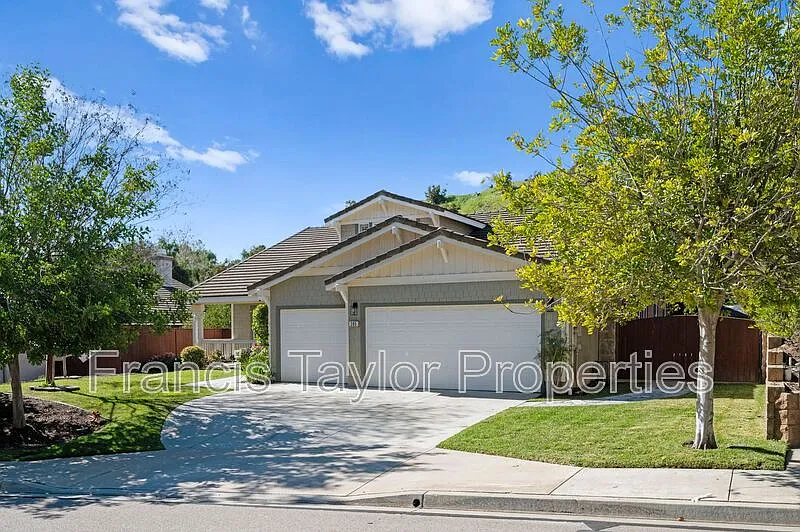 Building Photo - 285 Oak Valley Ln