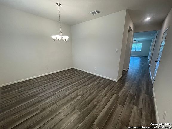 5th image of 9123 Dak Ave