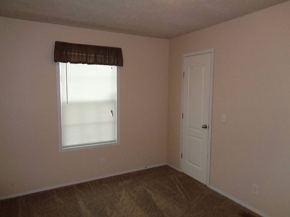 4th image of 57400 Bedford Blvd #243