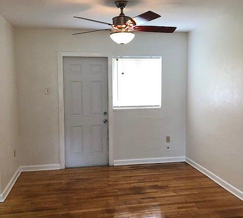 4th image of 3709 Wren Ln