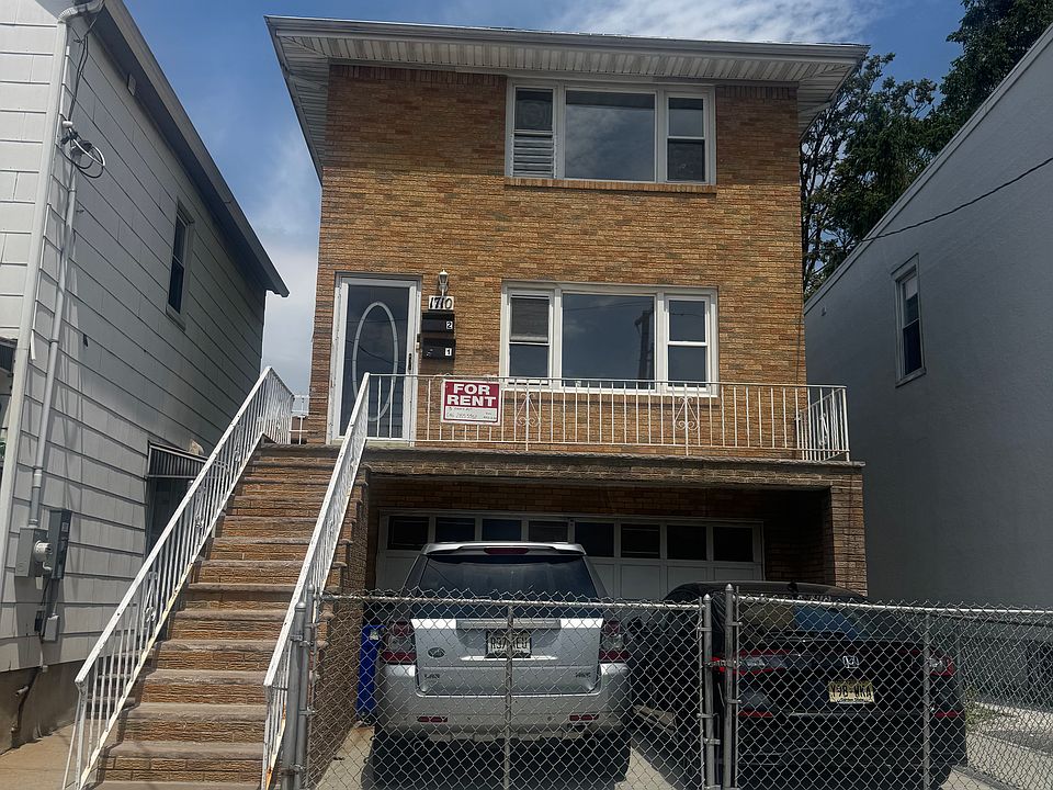 1st image of 1710 40th St APT 1