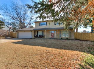 404 Ridge Rd, Edmond, OK 73034