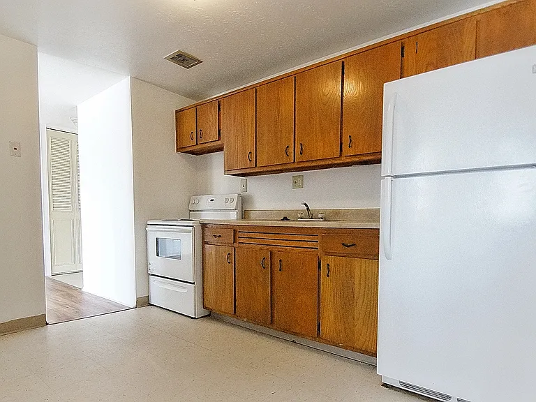 Cultural Gardens Apartments — Photo 20