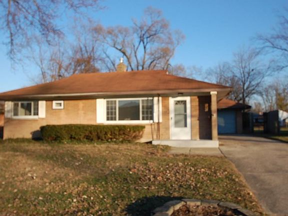 2nd image of 3814 Kingswood Dr