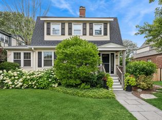 624 S Greenwood Ave, Park Ridge, IL 60068